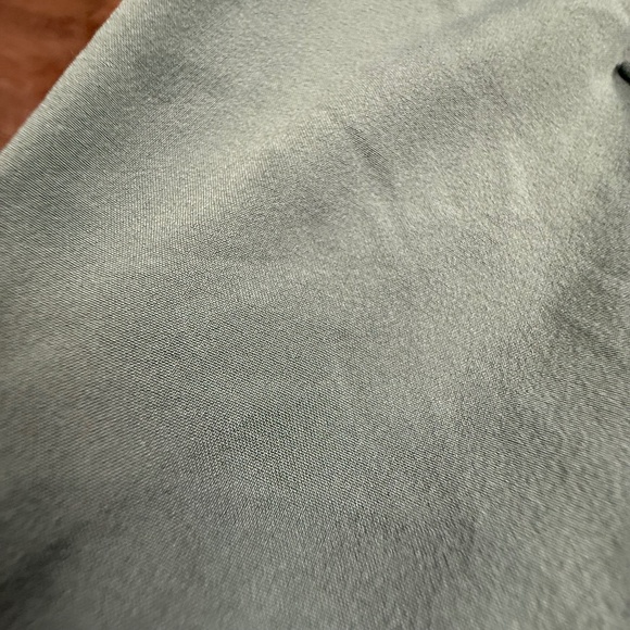 The North Face Women's Tech Sheltay Pants Joggers Olive green Sz 12 Outdoors - Picture 16 of 16